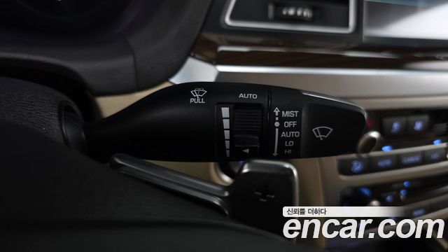 Genesis G80 3.3 GDI AWD Premium Luxury 2018 — фото 31