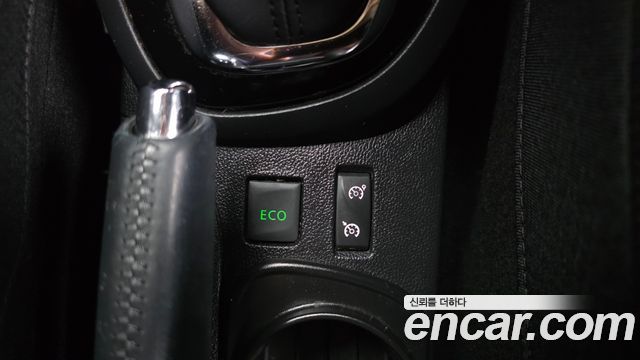 Renault Korea QM3 RE 2017 — фото 18