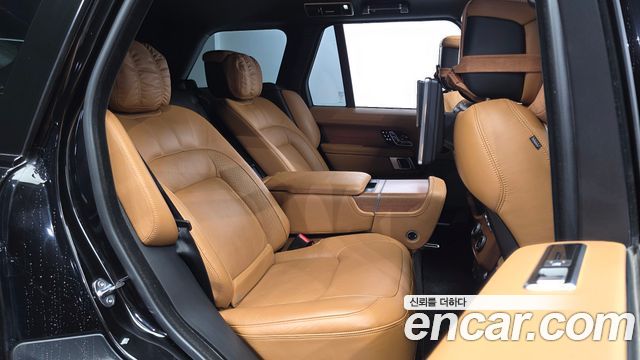 Land Rover Range Rover (IV) 4.4 SDV8 AB DIESEL 2020 — фото 13