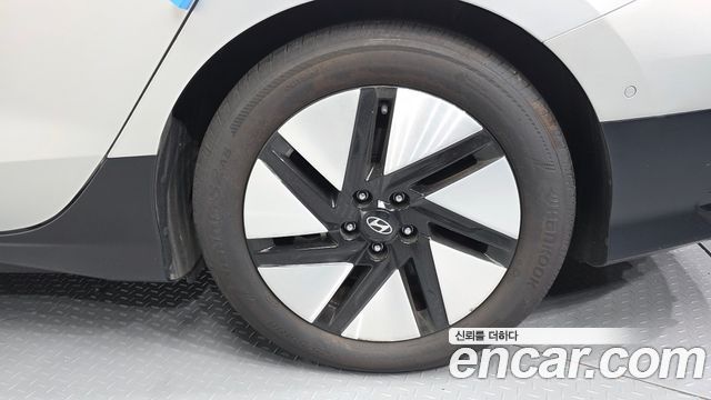 Hyundai Ioniq 6 Long Range AWD Prestige 2023 — фото 21
