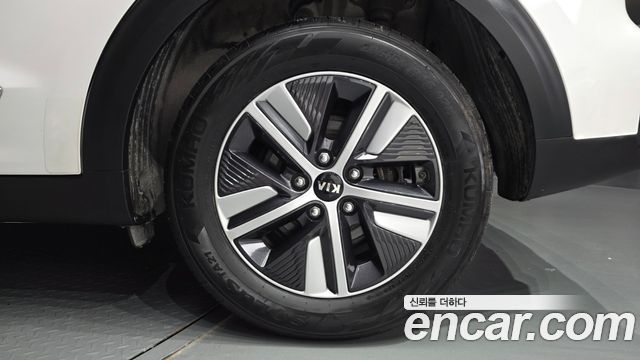 Kia Niro 1.6 HEV Prestige 2021 — фото 21