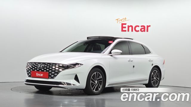 Hyundai Grandeur (IG) 3.0 LPi Rent Car Modern