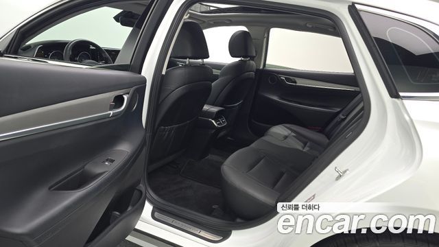 Hyundai Grandeur (IG) 3.0 LPi Rent Car Modern 2022 — фото 12