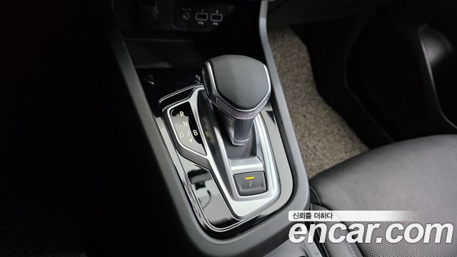 Renault Korea XM3 1.6 E-TECH Inspire e-shifter 2023 — фото 9