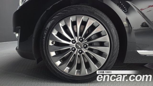Genesis EQ900 3.8 GDI AWD Premium Luxury 2017 — фото 5