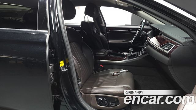 Genesis EQ900 3.8 GDI AWD Premium Luxury 2017 — фото 15
