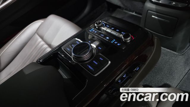 Genesis EQ900 3.8 GDI AWD Premium Luxury 2017 — фото 22