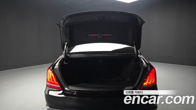 Genesis EQ900 3.8 GDI AWD Premium Luxury 2017 — фото 24