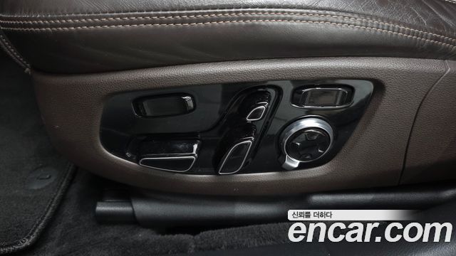 Genesis EQ900 3.8 GDI AWD Premium Luxury 2017 — фото 37