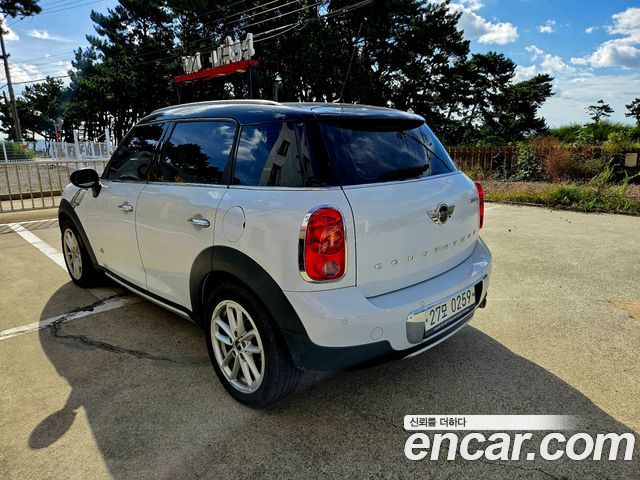 MINI Cooper D Countryman ALL4 1st 2016 — фото 17