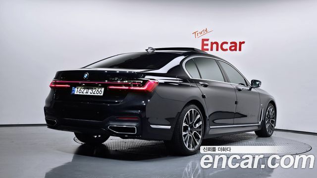BMW 7 Series (G11) 740Li xDrive M Sport Package 2020 — фото 2