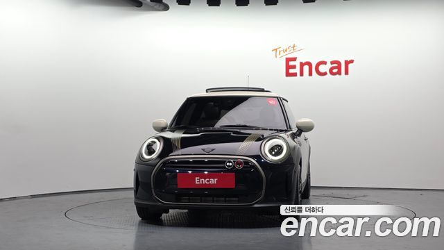 MINI Cooper 3Door Resolute Edition 3rd Gen 2023 — фото 3