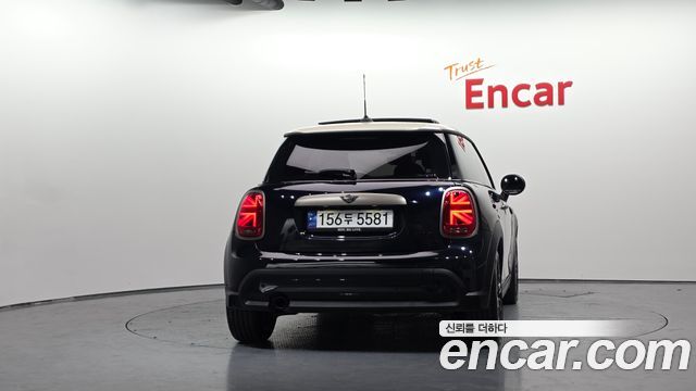 MINI Cooper 3Door Resolute Edition 3rd Gen 2023 — фото 4