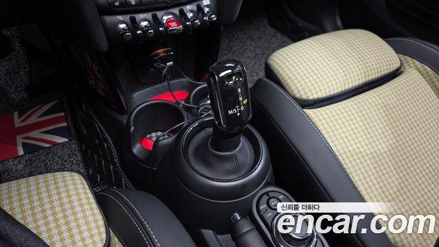 MINI Cooper 3Door Resolute Edition 3rd Gen 2023 — фото 9