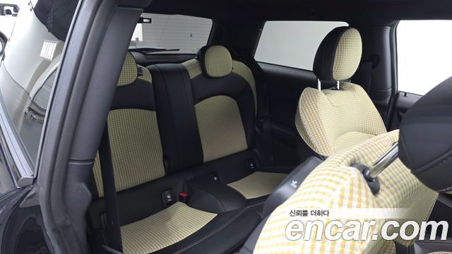 MINI Cooper 3Door Resolute Edition 3rd Gen 2023 — фото 11