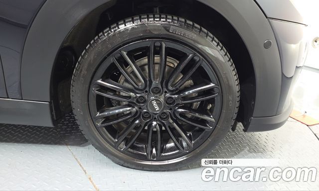 MINI Cooper 3Door Resolute Edition 3rd Gen 2023 — фото 21