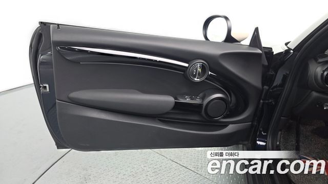 MINI Cooper 3Door Resolute Edition 3rd Gen 2023 — фото 24