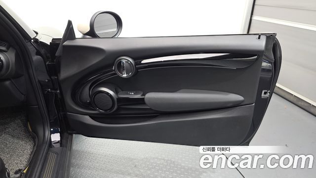 MINI Cooper 3Door Resolute Edition 3rd Gen 2023 — фото 25