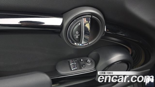 MINI Cooper 3Door Resolute Edition 3rd Gen 2023 — фото 30