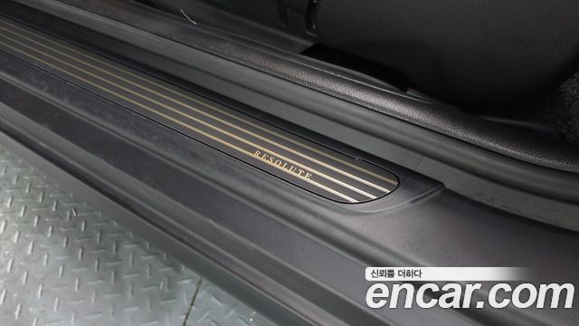 MINI Cooper 3Door Resolute Edition 3rd Gen 2023 — фото 31