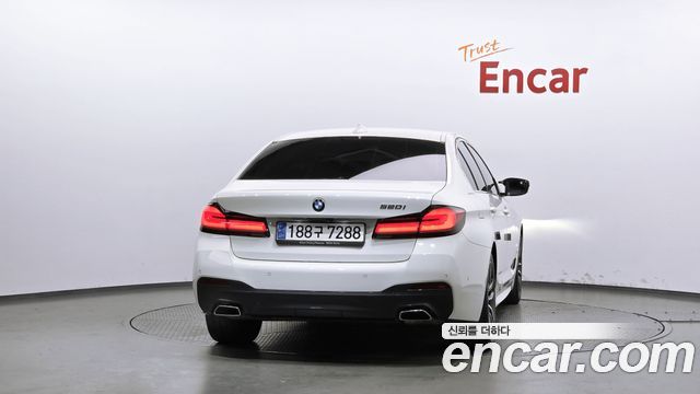 BMW 5 Series (G30) 520i M Sport 2023 — фото 4