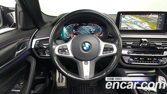 BMW 5 Series (G30) 520i M Sport 2023 — фото 16