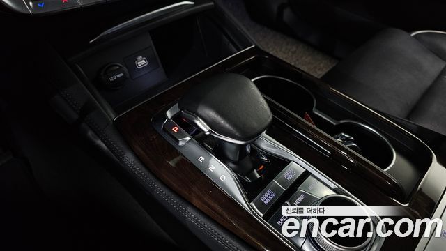 Kia K9 3.8 GDI AWD PlatinumⅡ 2019 — фото 9