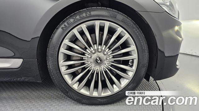 Kia K9 3.8 GDI AWD PlatinumⅡ 2019 — фото 21