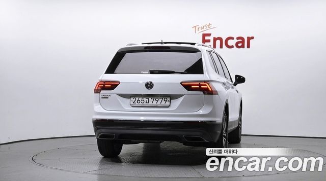 Volkswagen Tiguan Allspace 2.0 TDI Prestige 2020 — фото 4