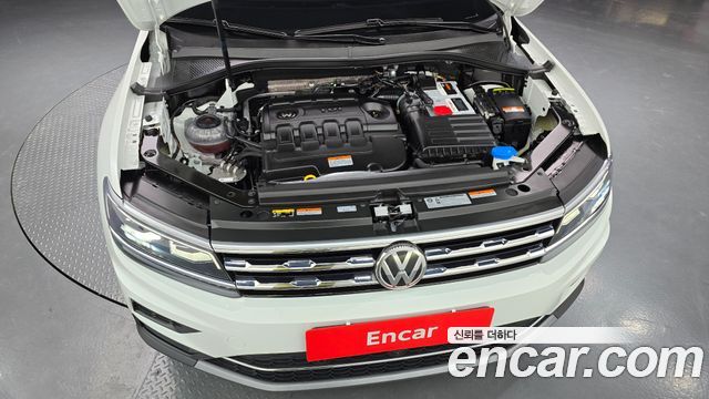 Volkswagen Tiguan Allspace 2.0 TDI Prestige 2020 — фото 6