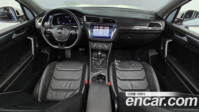 Volkswagen Tiguan Allspace 2.0 TDI Prestige 2020 — фото 7