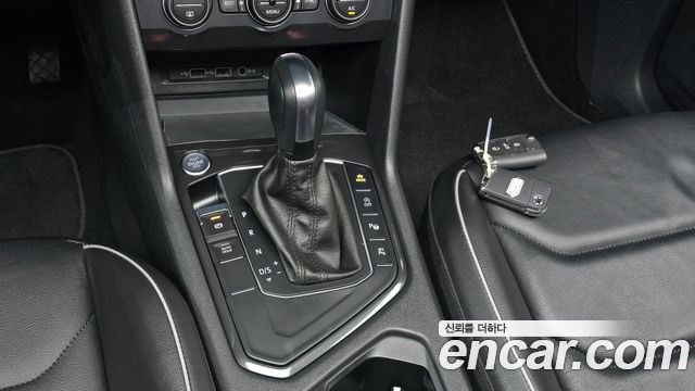 Volkswagen Tiguan Allspace 2.0 TDI Prestige 2020 — фото 9
