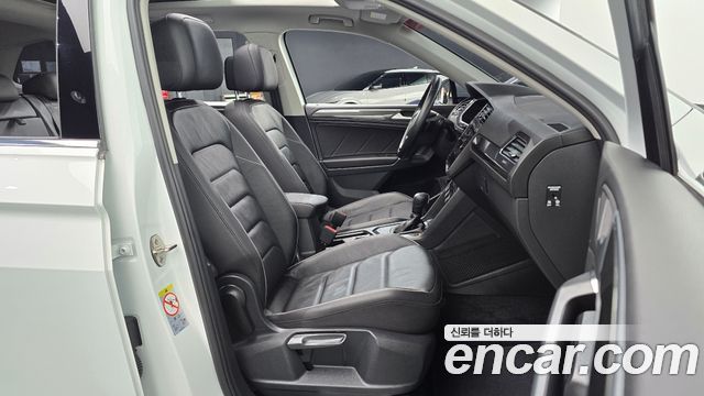 Volkswagen Tiguan Allspace 2.0 TDI Prestige 2020 — фото 11