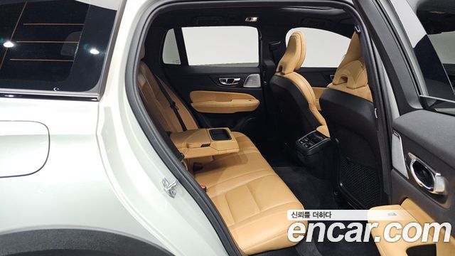 Volvo V60 Cross Country (II) T5 Pro AWD 2020 — фото 11