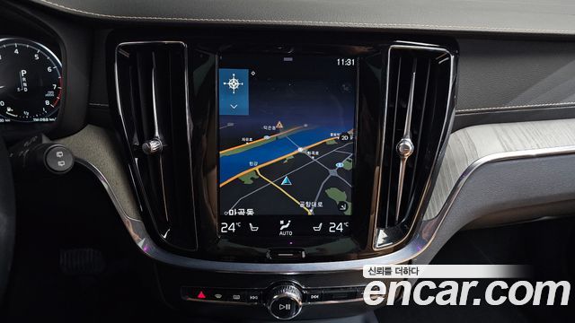 Volvo V60 Cross Country (II) T5 Pro AWD 2020 — фото 14