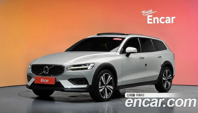 Volvo V60 Cross Country (II) T5 Pro AWD