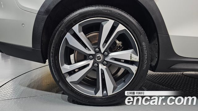 Volvo V60 Cross Country (II) T5 Pro AWD 2020 — фото 21