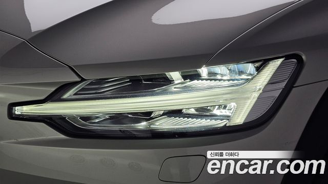 Volvo V60 Cross Country (II) T5 Pro AWD 2020 — фото 22