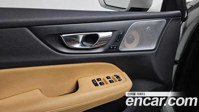 Volvo V60 Cross Country (II) T5 Pro AWD 2020 — фото 34