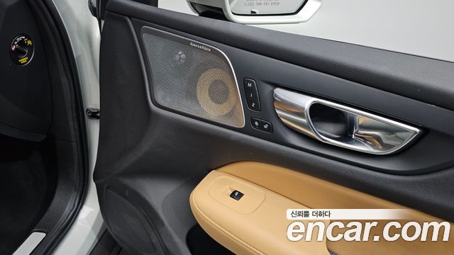 Volvo V60 Cross Country (II) T5 Pro AWD 2020 — фото 35