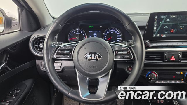 Kia K3 Signature 2021 — фото 13