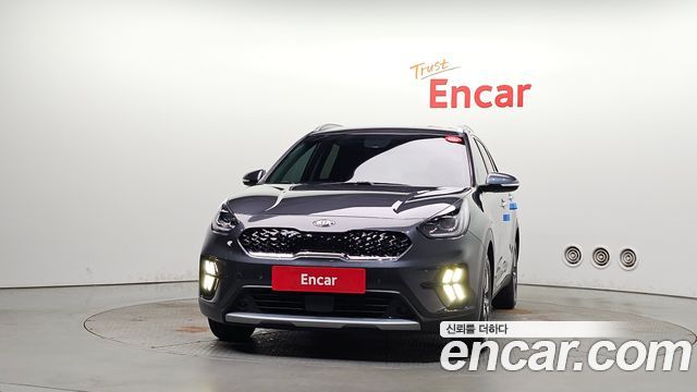 Kia Niro 1.6 HEV Noblesse Special 2020 — фото 3