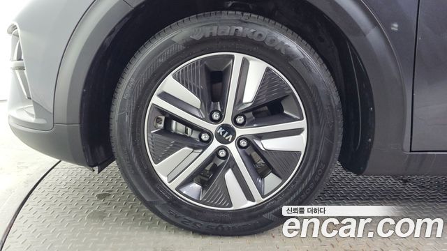 Kia Niro 1.6 HEV Noblesse Special 2020 — фото 5