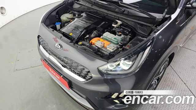 Kia Niro 1.6 HEV Noblesse Special 2020 — фото 6