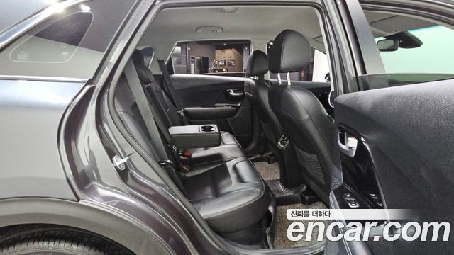 Kia Niro 1.6 HEV Noblesse Special 2020 — фото 16