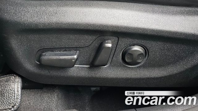 Kia Niro 1.6 HEV Noblesse Special 2020 — фото 18