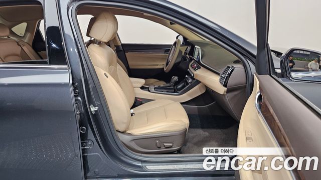 Hyundai Grandeur (IG) 2.4 Premium 2018 — фото 11