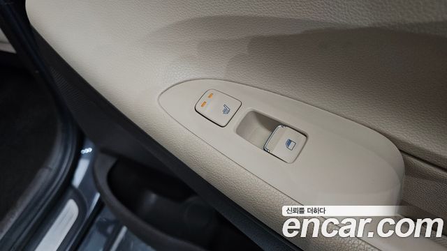Hyundai Grandeur (IG) 2.4 Premium 2018 — фото 18