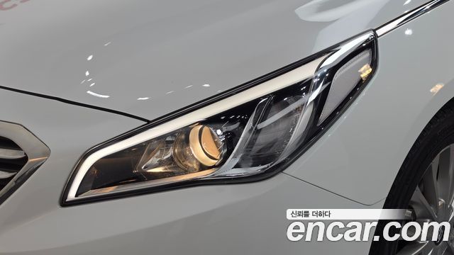 Hyundai Sonata (LF) 2.0 Smart 2015 — фото 22