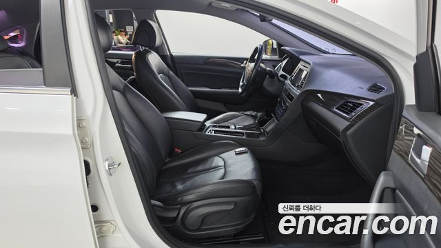 Hyundai Sonata (LF) 2.0 Smart 2015 — фото 26